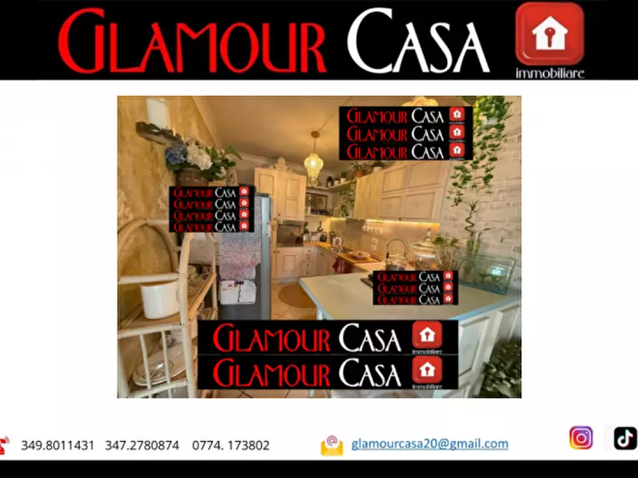 Immagine 3 di Villa in vendita  in Via Caiolo a Roma