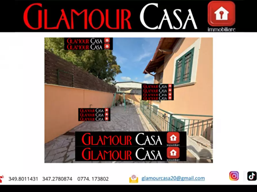 Immagine 5 di Villa in vendita  in Via Caiolo a Roma