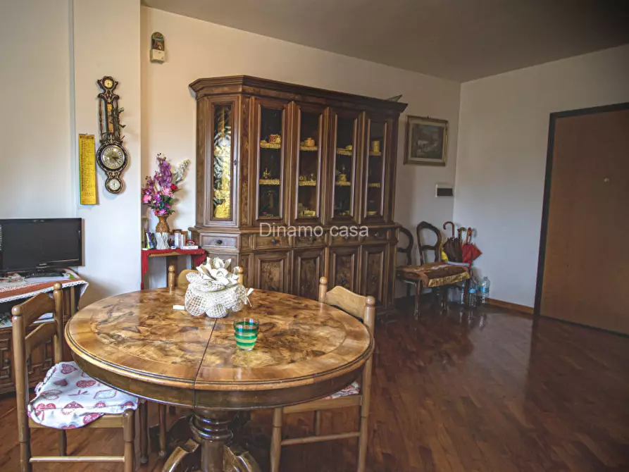 Immagine 10 di Appartamento in vendita  in via antonio garellla a Prato