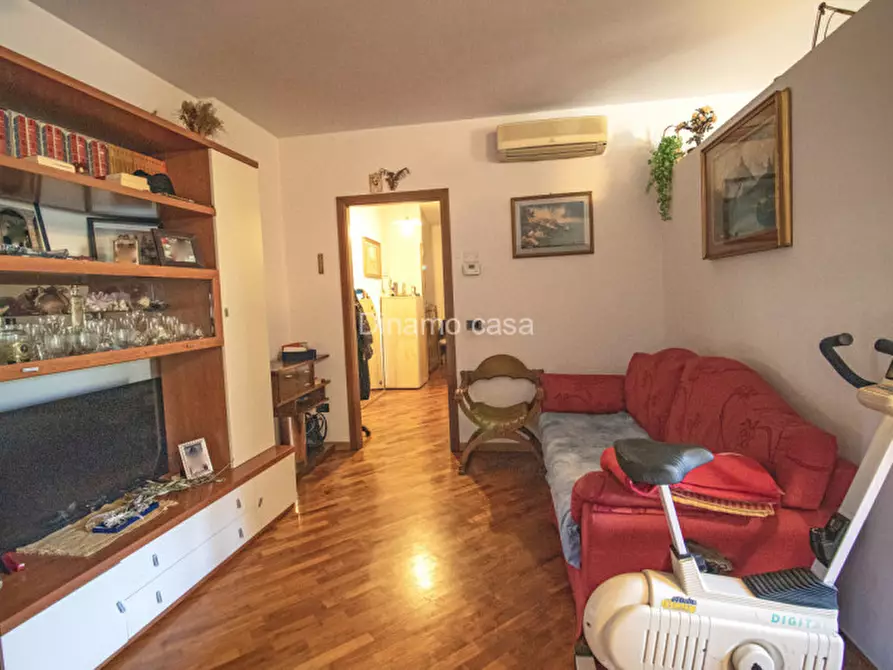 Immagine 15 di Appartamento in vendita  in via antonio garellla a Prato
