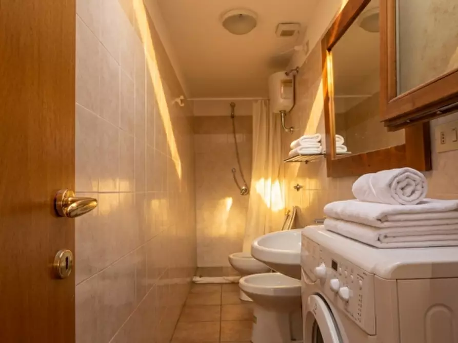 Immagine 4 di Appartamento in vendita  in via cennano a Montevarchi