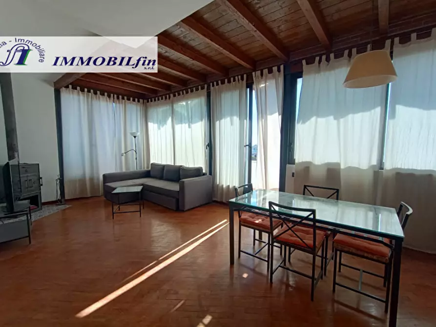 Immagine 5 di Appartamento in affitto  in Via dell'Artigliere a Palermo