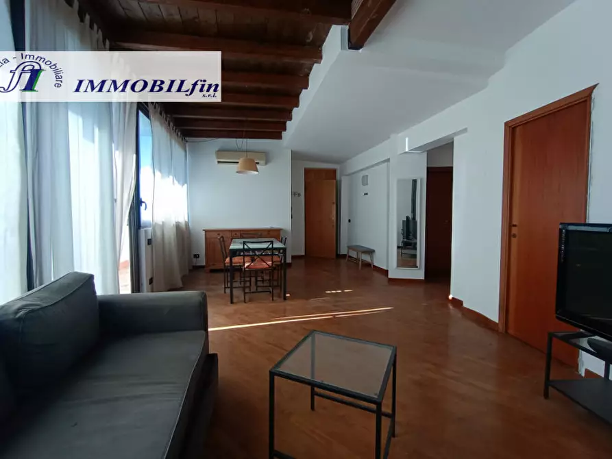 Immagine 7 di Appartamento in affitto  in Via dell'Artigliere a Palermo