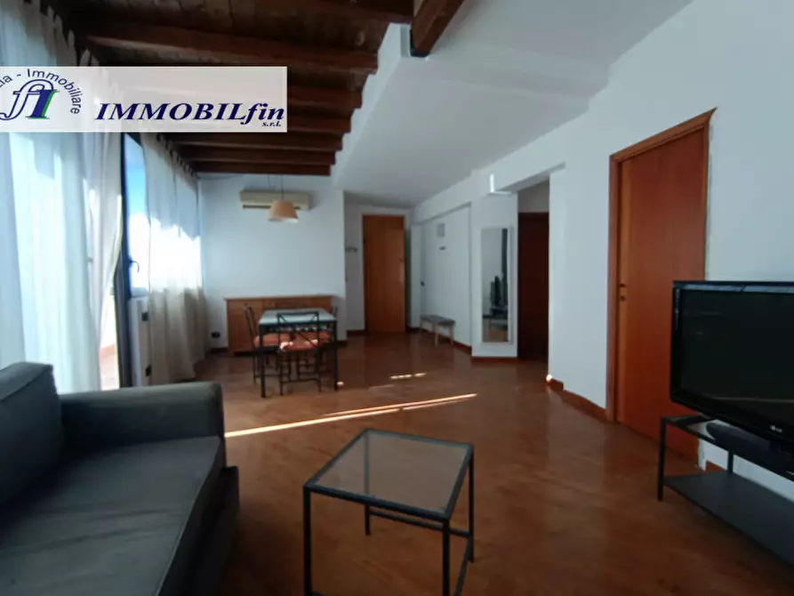 Immagine 9 di Appartamento in affitto  in Via dell'Artigliere a Palermo