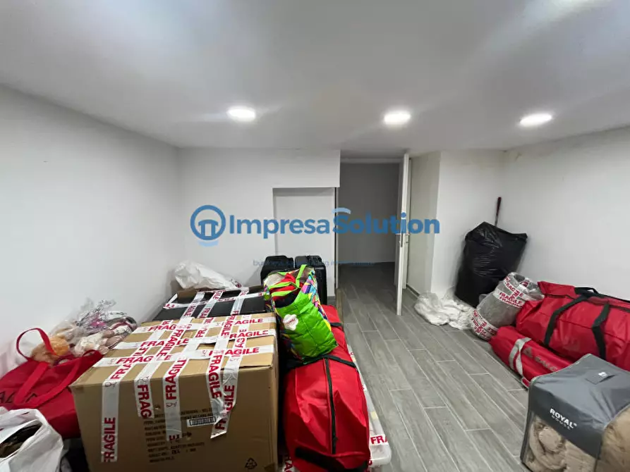 Immagine 16 di Appartamento in vendita  in Corso Umberto I a Napoli