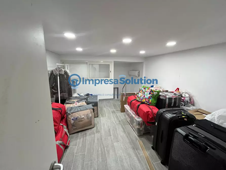 Immagine 17 di Appartamento in vendita  in Corso Umberto I a Napoli