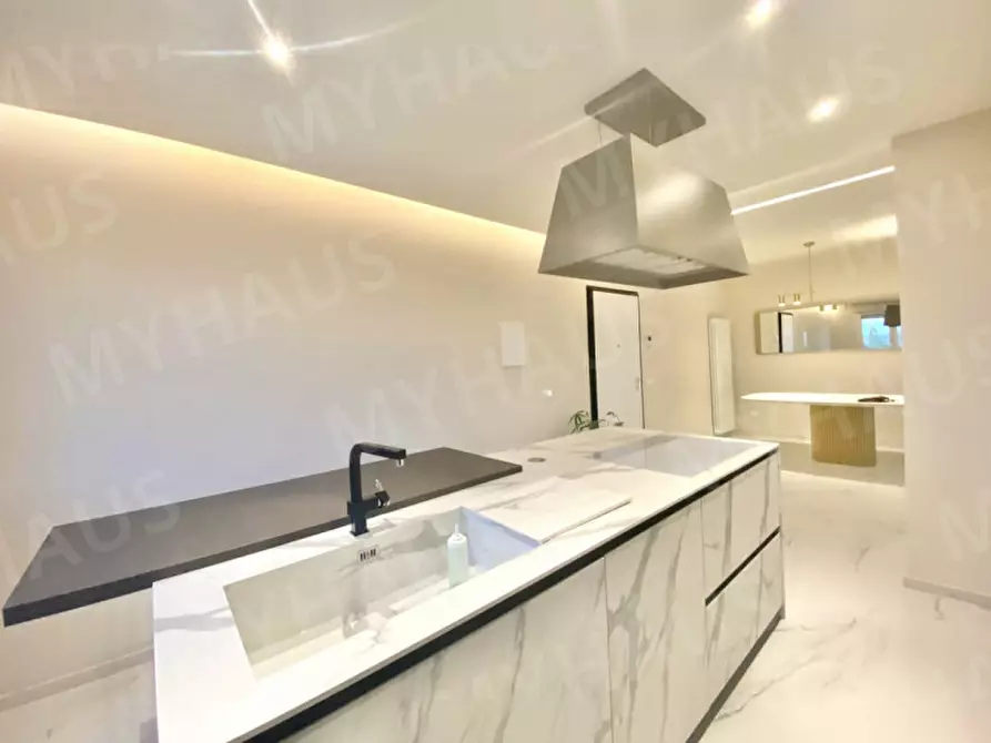 Immagine 1 di Appartamento in vendita  in Via Guido Rossa, 2 a Empoli