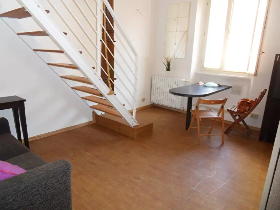 Immagine 3 di Appartamento in vendita  in VIA MERAVIGLI a Milano