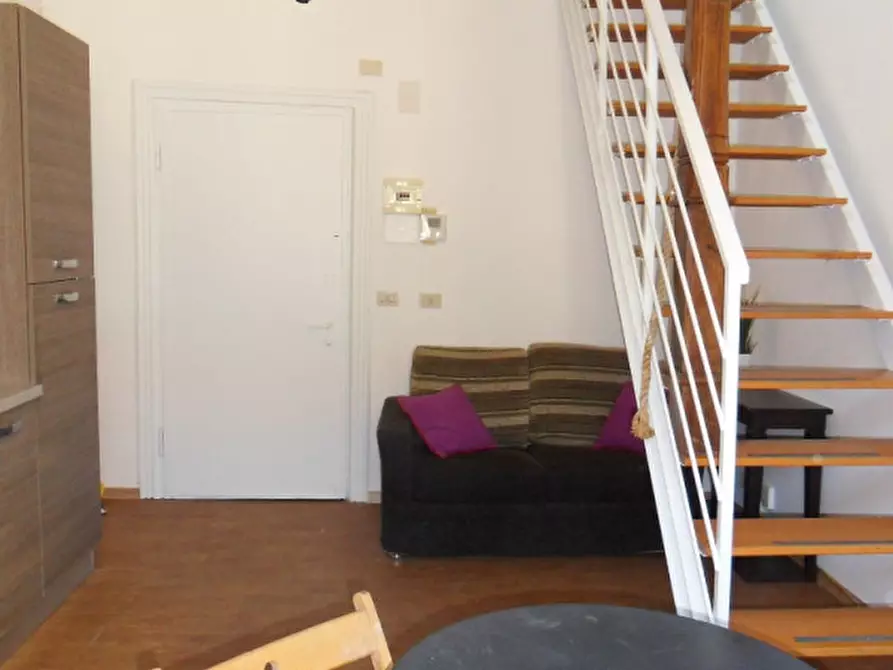 Immagine 11 di Appartamento in vendita  in VIA MERAVIGLI a Milano