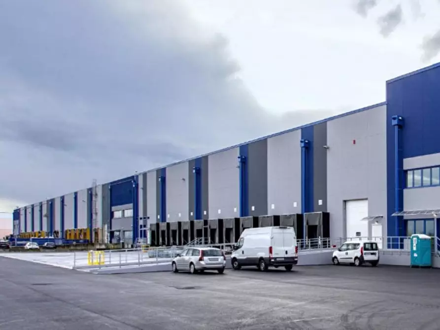 Immagine 6 di Magazzino in affitto  a Massalengo