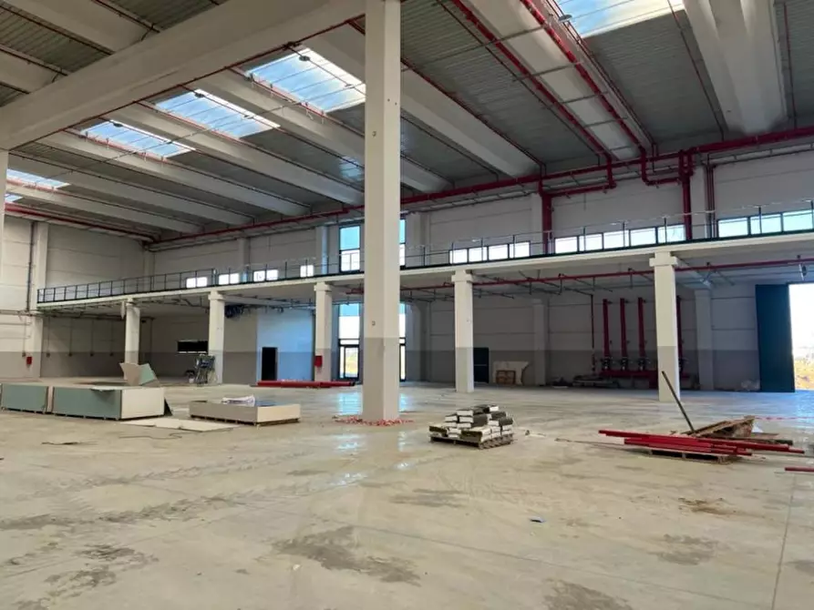 Immagine 13 di Magazzino in affitto  in VIA COLLODI a Calderara Di Reno