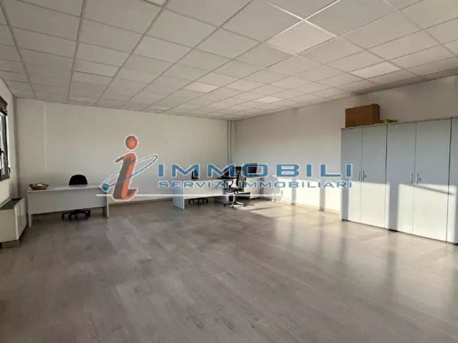 Immagine 9 di Laboratorio in affitto  in VIA DEGLI ACERI a Buccinasco
