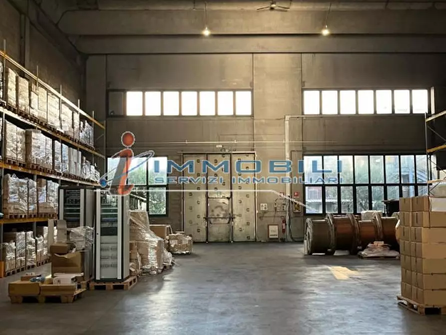 Immagine 20 di Laboratorio in affitto  in VIA DEGLI ACERI a Buccinasco