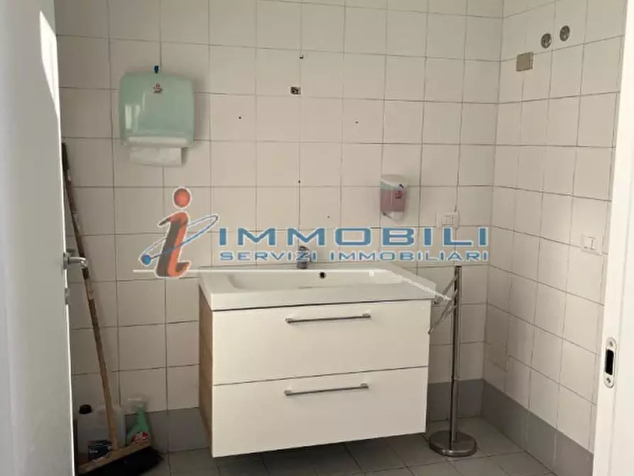 Immagine 12 di Magazzino in affitto  in VIA DEGLI ACERI a Buccinasco