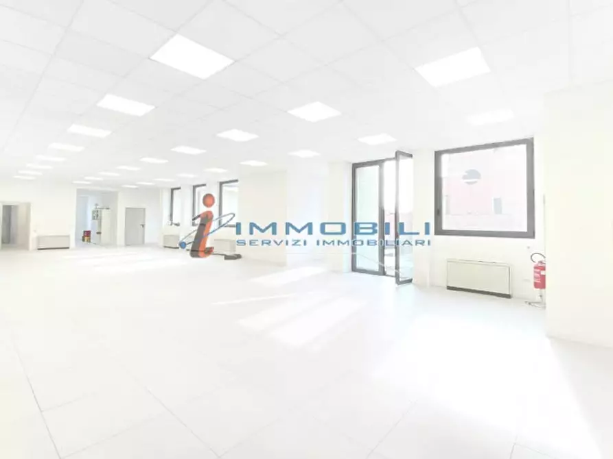 Immagine 1 di Ufficio in affitto  in VIA TOLSTOI LEONE a Milano