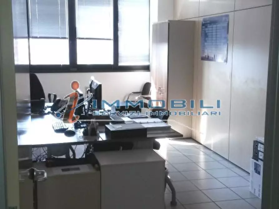 Immagine 8 di Ufficio in affitto  in VIA BURONA a Vimodrone