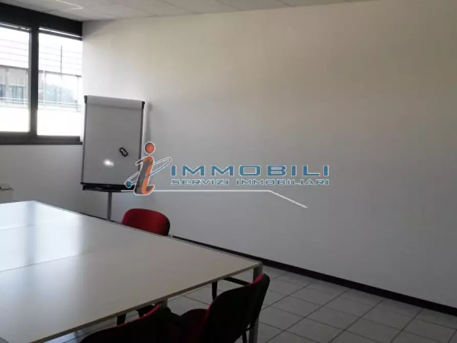 Immagine 9 di Ufficio in affitto  in VIA BURONA a Vimodrone