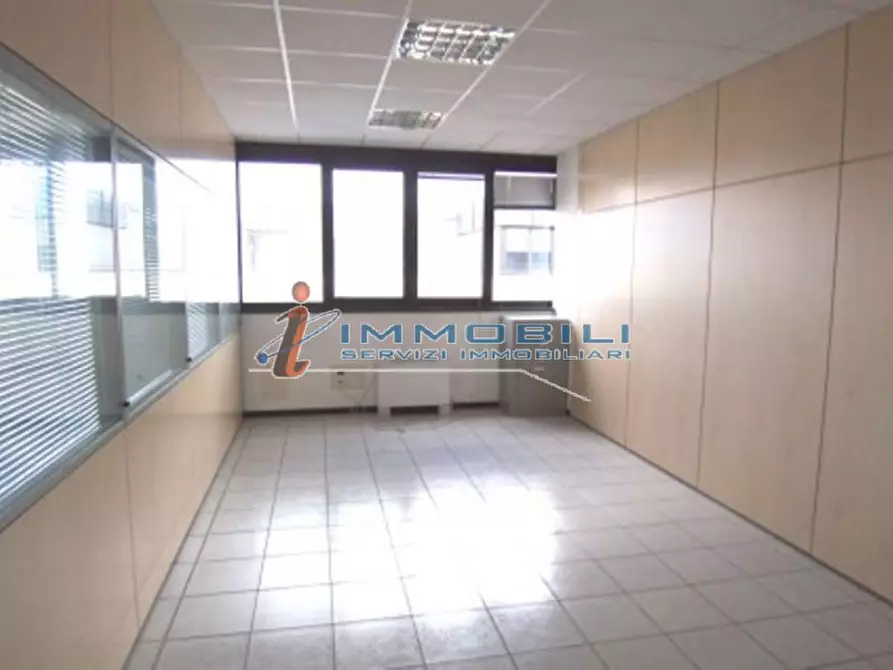 Immagine 20 di Ufficio in affitto  in VIA BURONA a Vimodrone