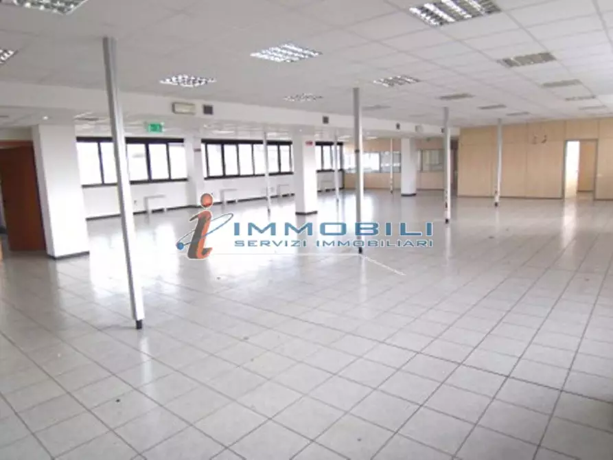 Immagine 21 di Ufficio in affitto  in VIA BURONA a Vimodrone