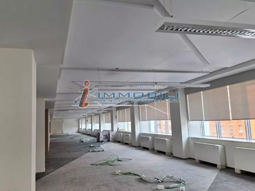 Immagine 2 di Ufficio in affitto  in VIALE MONZA a Milano