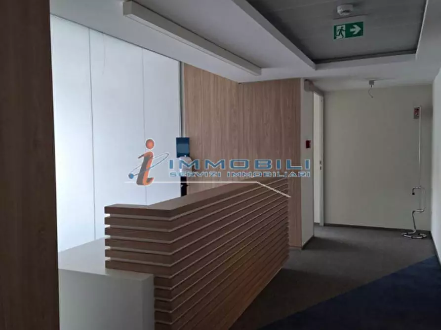 Immagine 15 di Ufficio in affitto  in VIALE MONZA a Milano