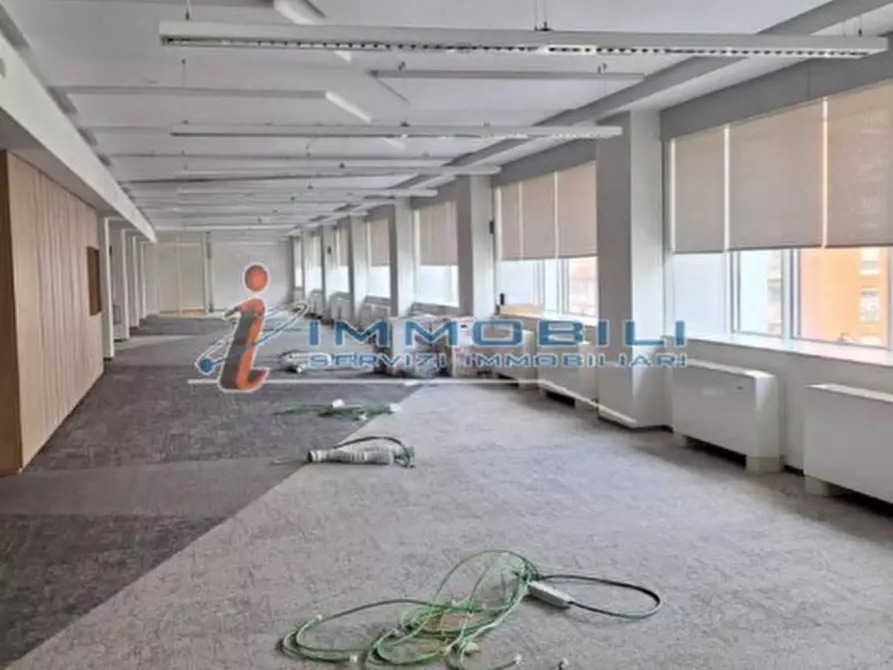 Immagine 23 di Ufficio in affitto  in VIALE MONZA a Milano