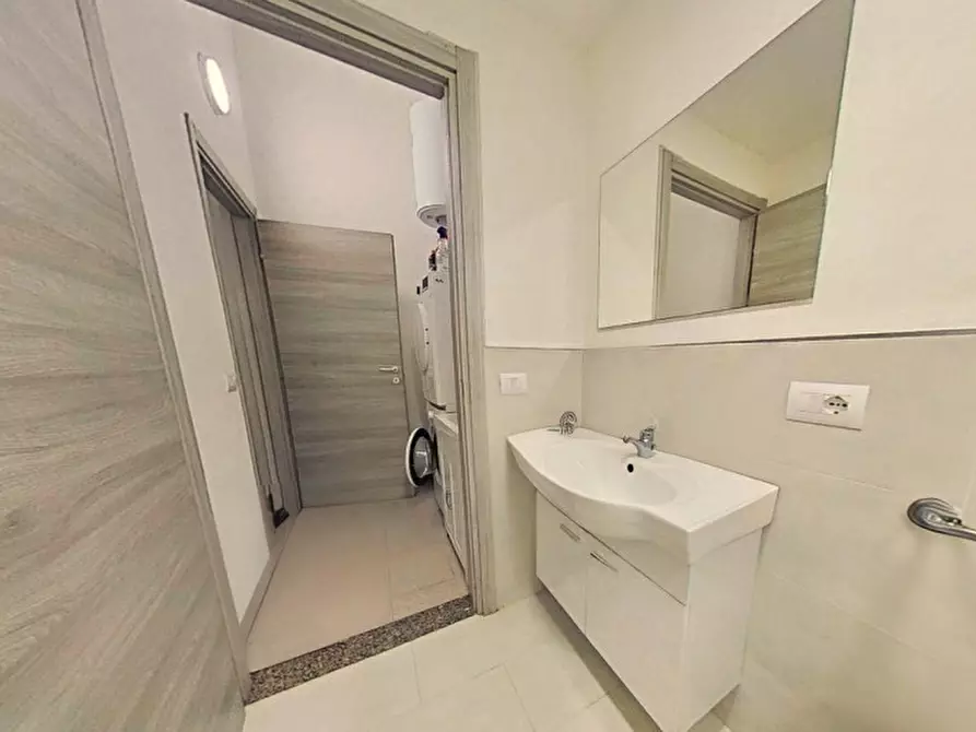 Immagine 8 di Negozio in vendita  in Via Giuseppe Mazzini, 119, 96018 Pachino SR, Italia a Pachino