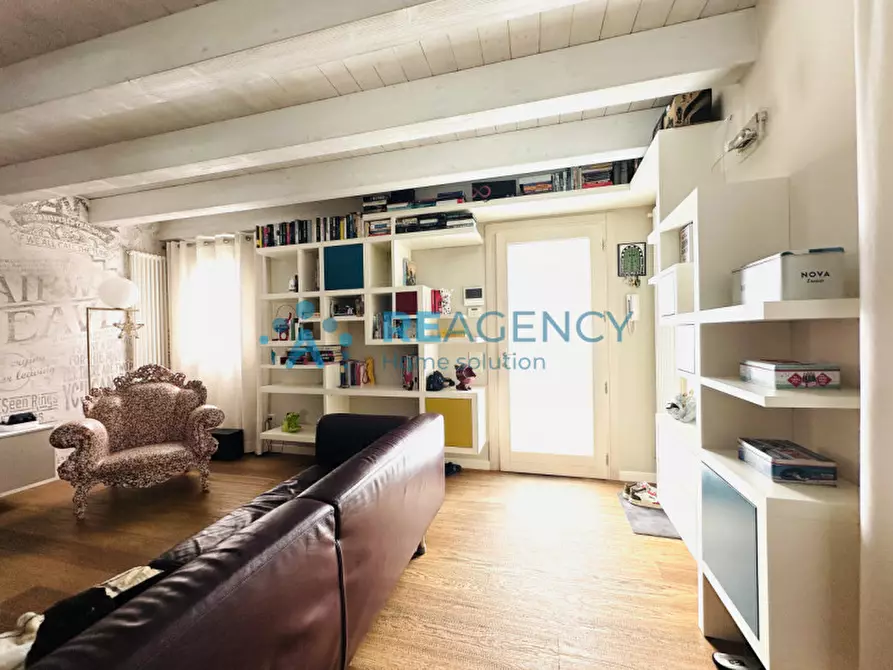 Immagine 3 di Casa trifamiliare in vendita  in via san valentino a Brendola