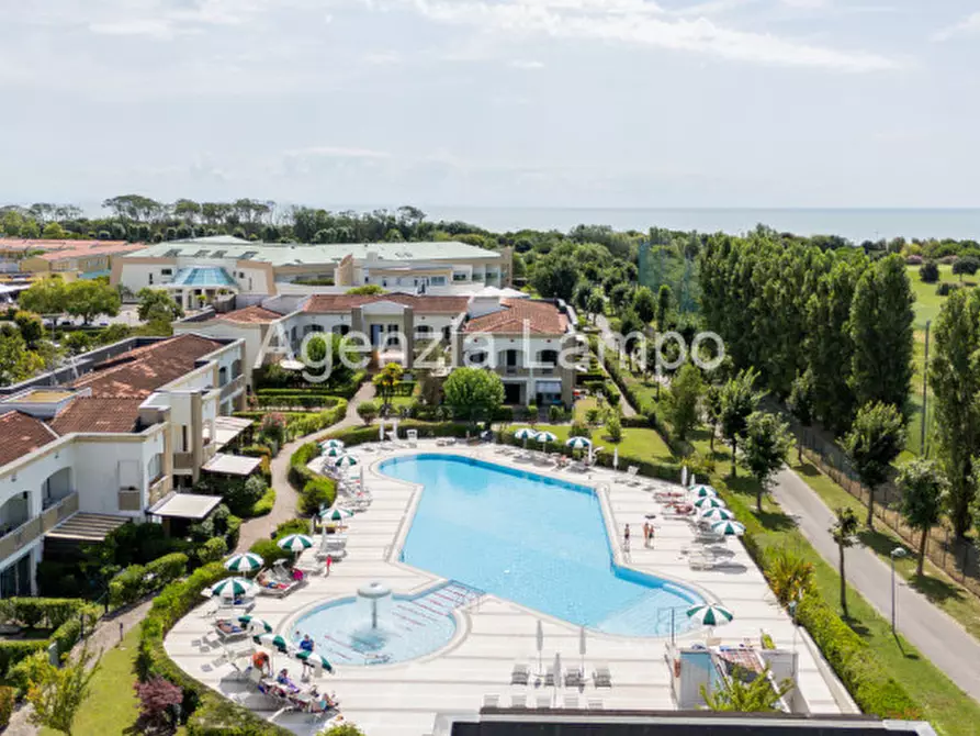 Immagine 1 di Villetta a schiera in vendita  in Viale dei Gabbiani a Caorle