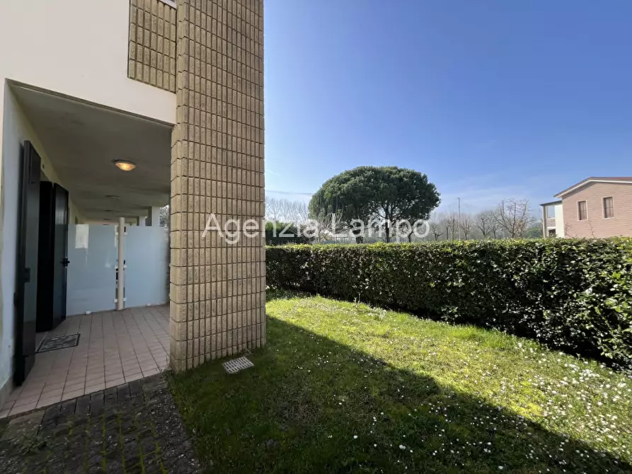 Immagine 11 di Villetta a schiera in vendita  in Viale dei Gabbiani a Caorle