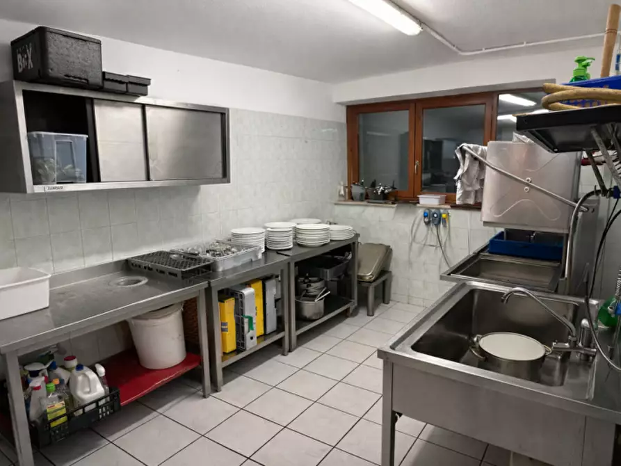 Immagine 9 di Attività commerciale in vendita  in Via Achille Pozzi a Carpenedolo