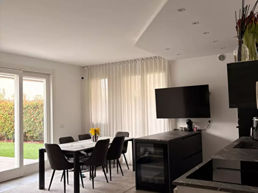 Immagine 1 di Appartamento in vendita  in Via Piave a Castelfranco Veneto