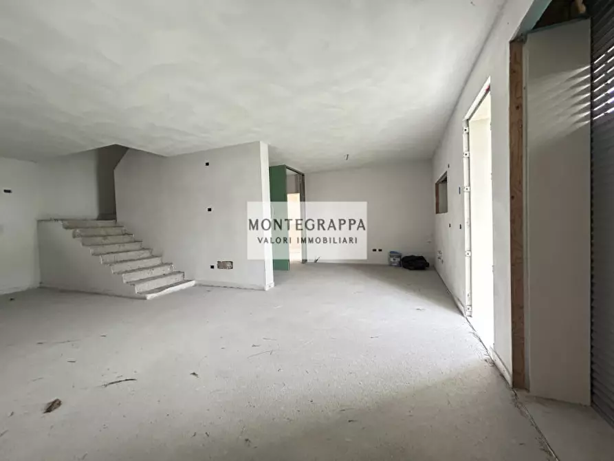 Immagine 8 di Casa indipendente in vendita  in Via Castiglione a Loria