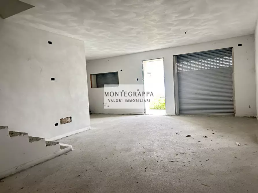 Immagine 10 di Casa indipendente in vendita  in Via Castiglione a Loria