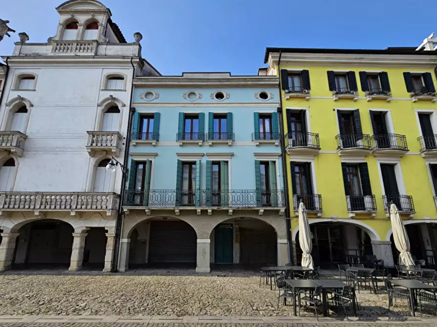 Immagine 5 di Negozio in vendita  in VIA GIACOMO MATTEOTTI a Este