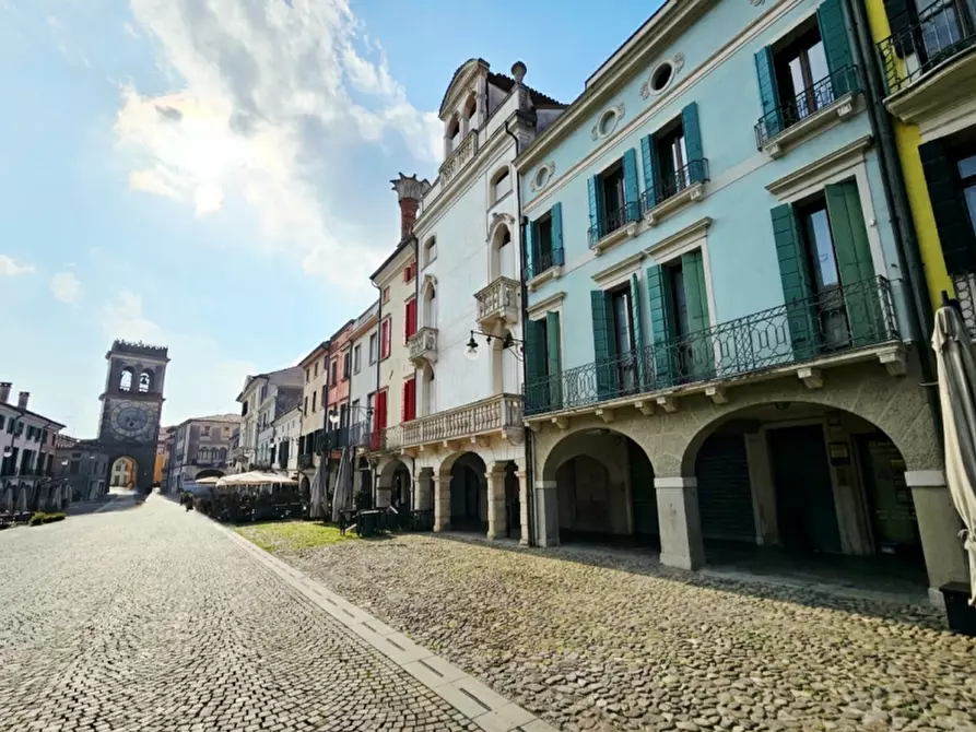 Immagine 4 di Negozio in vendita  in VIA GIACOMO MATTEOTTI a Este