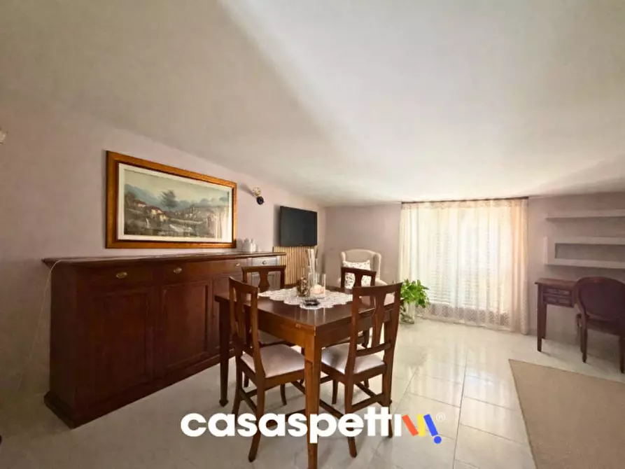 Immagine 2 di Appartamento in vendita  in Via Bari a Battipaglia