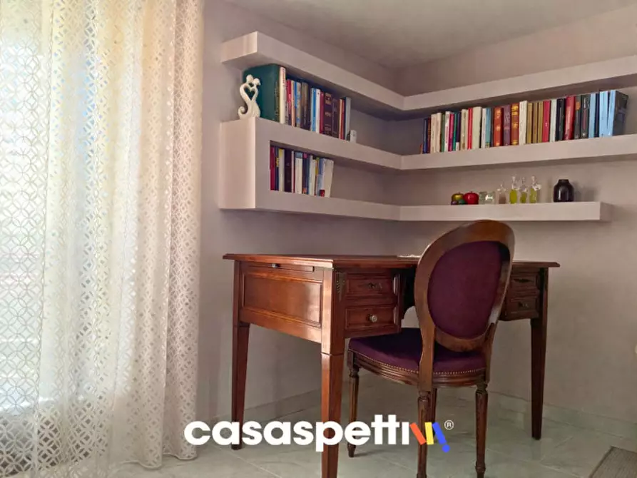 Immagine 3 di Appartamento in vendita  in Via Bari a Battipaglia