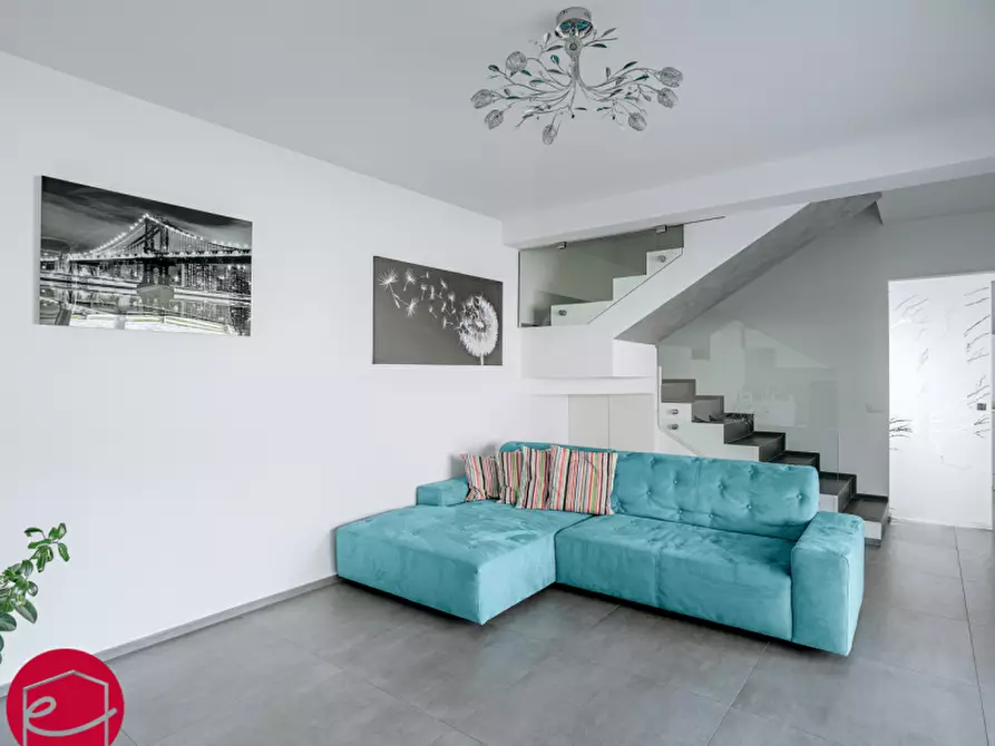 Immagine 4 di Villa in vendita  a Santarcangelo Di Romagna