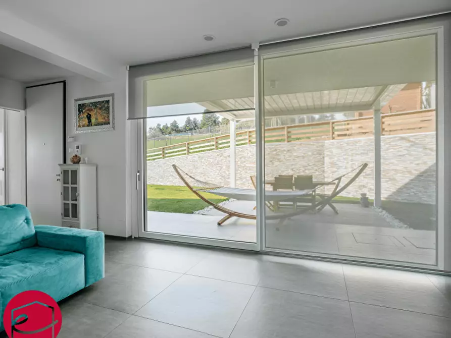 Immagine 5 di Villa in vendita  a Santarcangelo Di Romagna