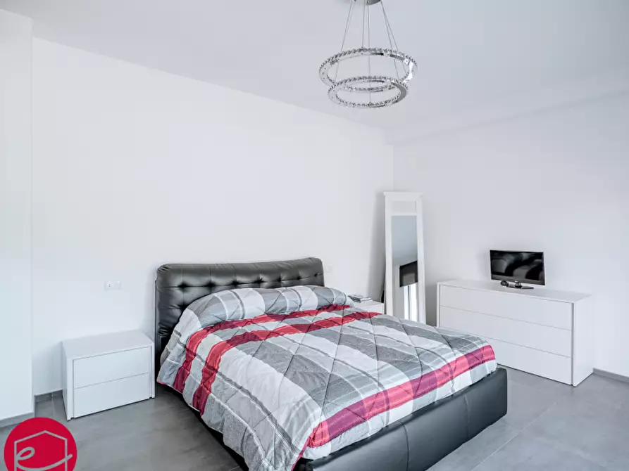 Immagine 7 di Villa in vendita  a Santarcangelo Di Romagna