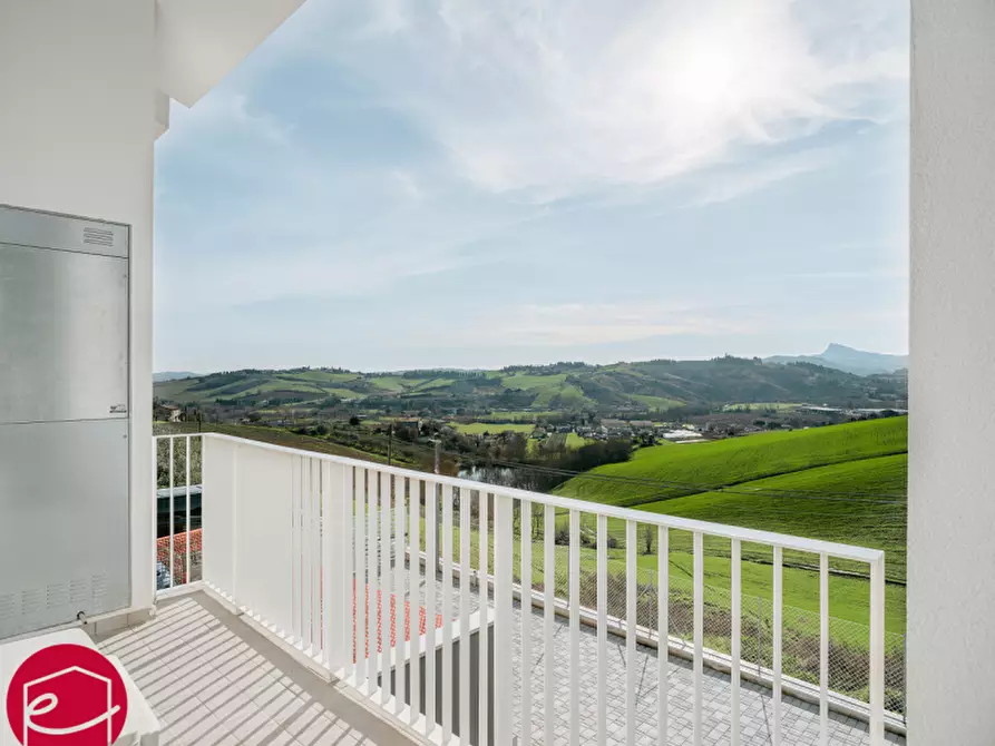 Immagine 10 di Villa in vendita  a Santarcangelo Di Romagna