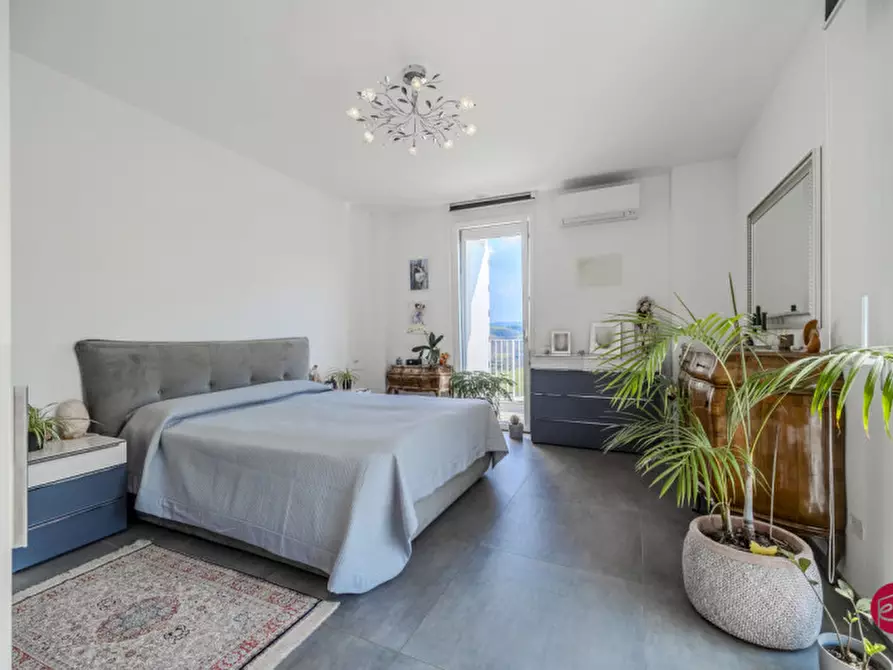 Immagine 22 di Villa in vendita  a Santarcangelo Di Romagna
