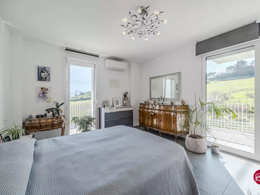 Immagine 25 di Villa in vendita  a Santarcangelo Di Romagna
