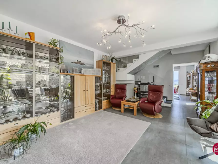 Immagine 12 di Villa in vendita  a Borghi