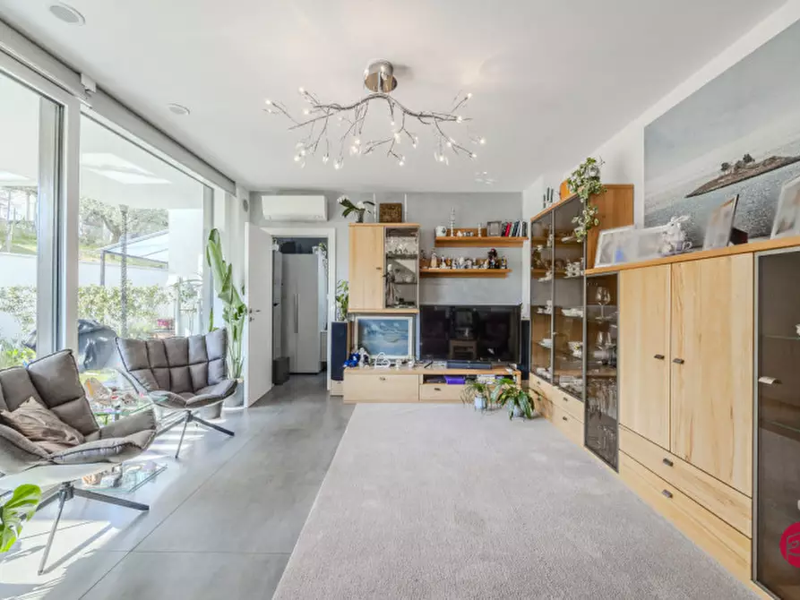 Immagine 17 di Villa in vendita  a Borghi