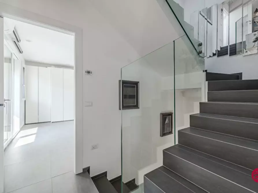 Immagine 23 di Villa in vendita  a Borghi