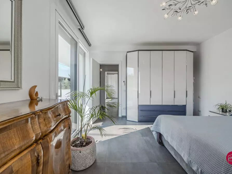 Immagine 26 di Villa in vendita  a Borghi