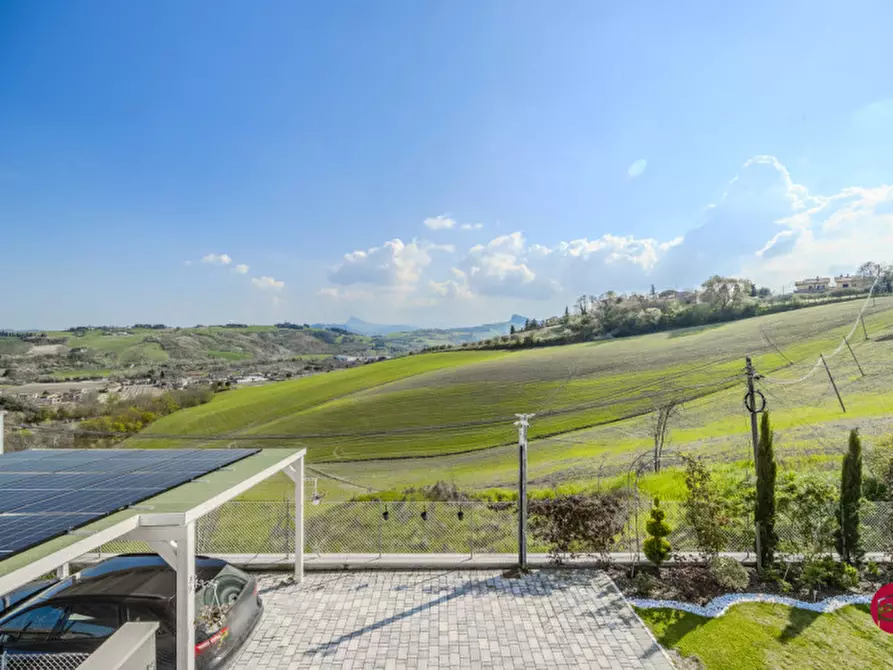 Immagine 34 di Villa in vendita  a Borghi