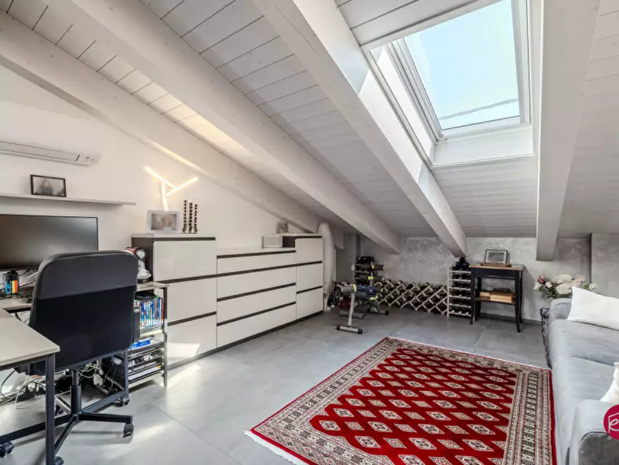 Immagine 40 di Villa in vendita  a Borghi